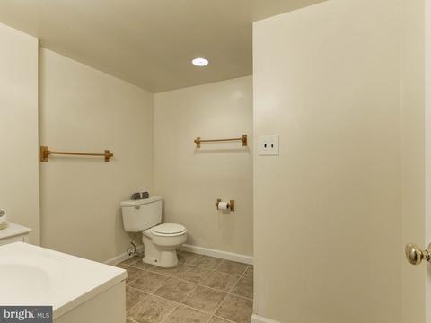 7111 Davis Ct, Mclean, VA 22101 photo 23