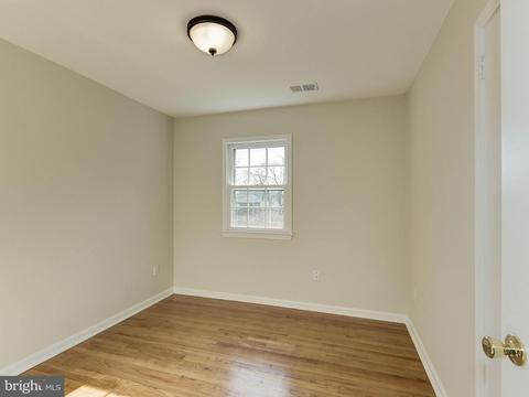 7111 Davis Ct, Mclean, VA 22101 photo 17
