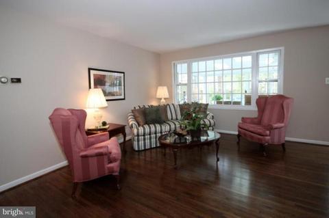 5534 Queensberry Ave, Springfield, VA 22151 photo 3