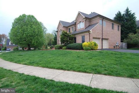 1701 Esquire Ln, Mclean, VA 22101 photo 1