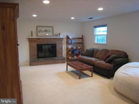 1349 Macbeth St, Mclean, VA 22102 photo 18