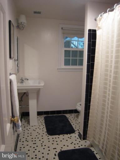 1349 Macbeth St, Mclean, VA 22102 photo 23