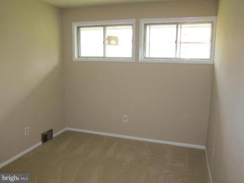 6205 Julian St, Springfield, VA 22150 photo 1
