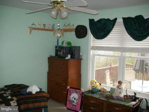 8955 Corner Rd, Hancock, MD 21750 photo 6