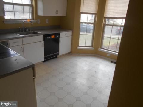 2 Manchester Way, Burlington, NJ 08016 photo 8