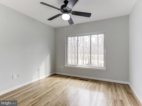 2021 Golf Course Dr, Reston, VA 20191 photo 16