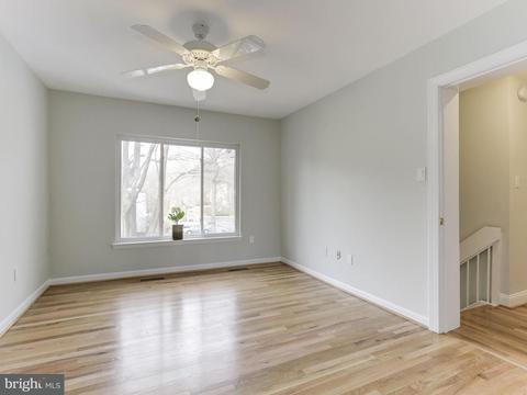 2021 Golf Course Dr, Reston, VA 20191 photo 18