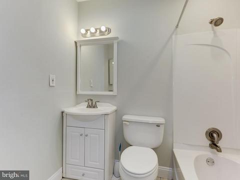 2021 Golf Course Dr, Reston, VA 20191 photo 17