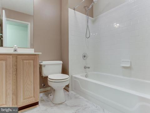 9202 Brewington Ln, Laurel, MD 20723 photo 28