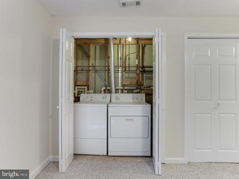 9202 Brewington Ln, Laurel, MD 20723 photo 27
