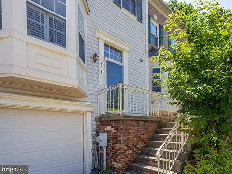 9202 Brewington Ln, Laurel, MD 20723 photo 3