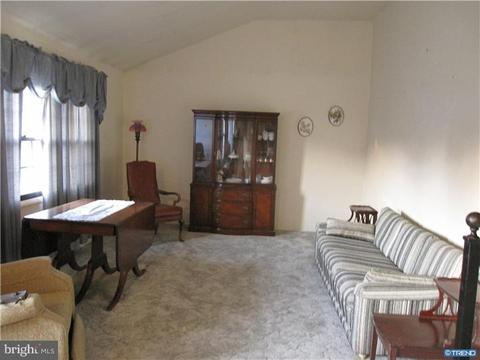 78 W Stephen Dr, Newark, DE 19713 photo 2