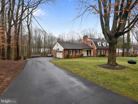 1424 Laburnum St, Mclean, VA 22101 photo 2