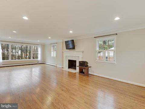 1424 Laburnum St, Mclean, VA 22101 photo 5