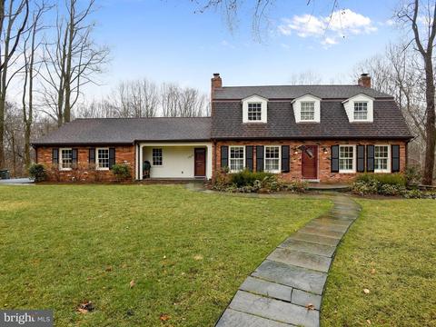 1424 Laburnum St, Mclean, VA 22101 photo 1