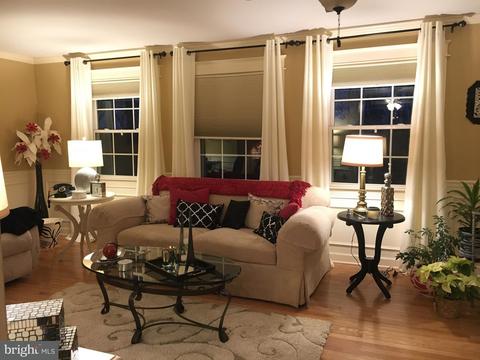 312 Bishop Ct, Westminster, MD 21157 photo 3