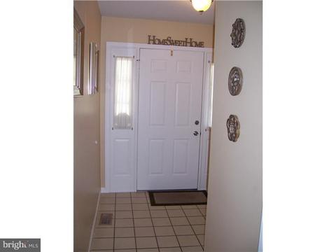 82 E Thomas Ct, Kennett Square, PA 19348 photo 3