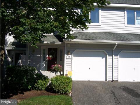 82 E Thomas Ct, Kennett Square, PA 19348 photo 1