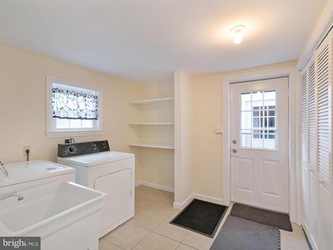 324 Compton Ave, Laurel, MD 20707 photo 9