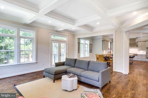 6828 Dean Dr, Mclean, VA 22101 photo 12