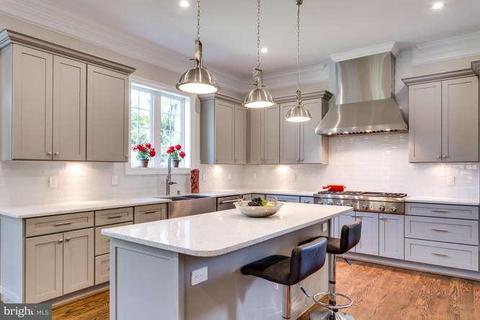 6828 Dean Dr, Mclean, VA 22101 photo 8