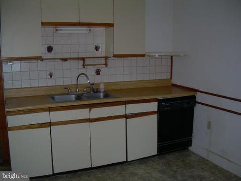 110 High St, Hancock, MD 21750 photo 2