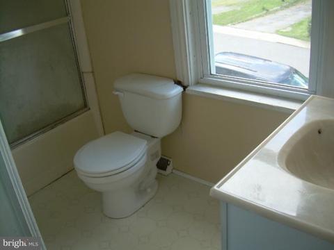 110 High St, Hancock, MD 21750 photo 3