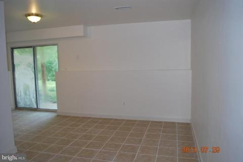 692 Windsor Driveway, Westminster, MD 21158 photo 8