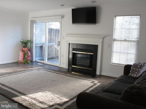 8590 Cold Harbor Loop, Manassas, VA 20111 photo 5
