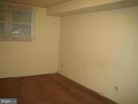 8120 Drayton Ln, Springfield, VA 22151 photo 13