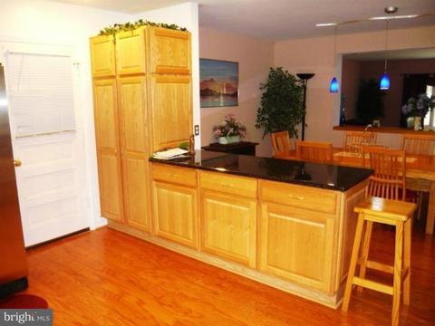 7507 Inzer St, Springfield, VA 22151 photo 5