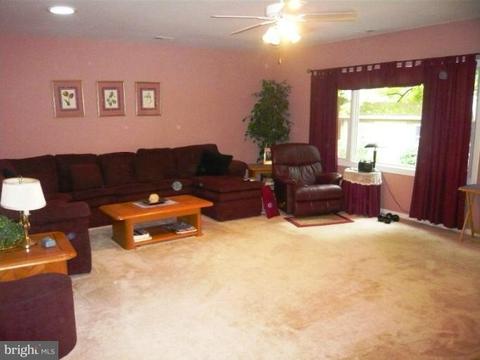 7507 Inzer St, Springfield, VA 22151 photo 6