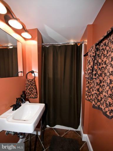 2335 49th St NW, Washington, DC 20007 photo 10