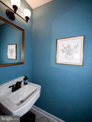 2335 49th St NW, Washington, DC 20007 photo 17