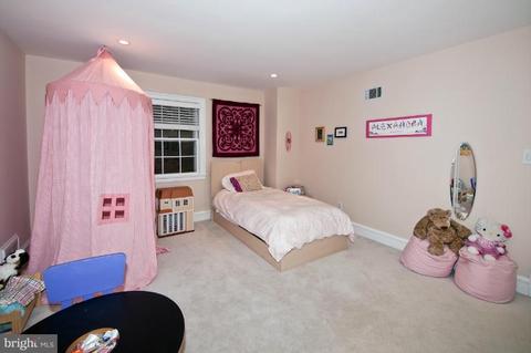 2335 49th St NW, Washington, DC 20007 photo 7
