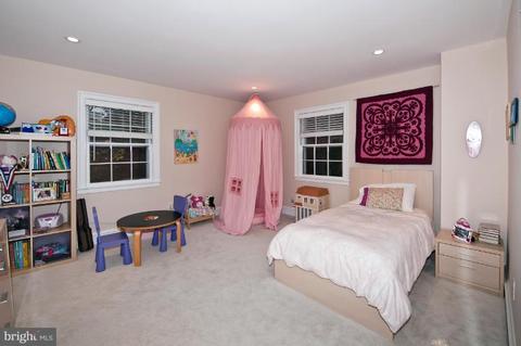 2335 49th St NW, Washington, DC 20007 photo 20