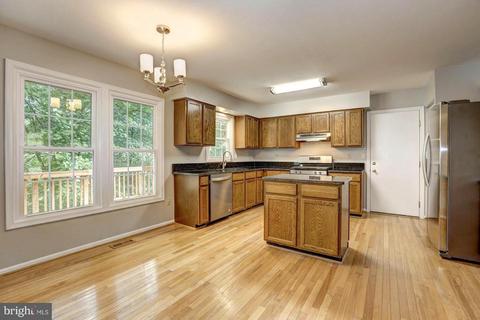 1510 Featherwood St, Silver Spring, MD 20904 photo 8