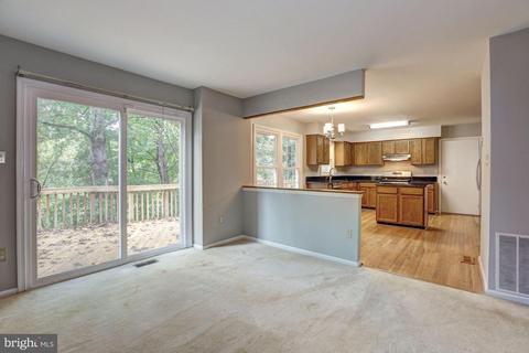 1510 Featherwood St, Silver Spring, MD 20904 photo 9