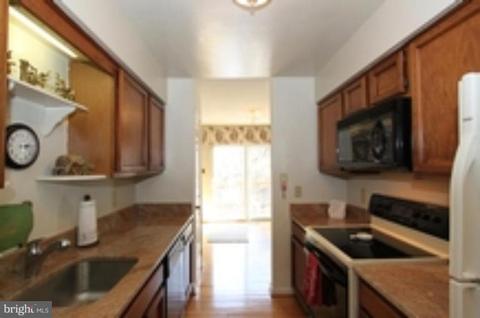 1929 Hickory Hill Ln, Silver Spring, MD 20906 photo 8