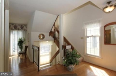 1929 Hickory Hill Ln, Silver Spring, MD 20906 photo 4