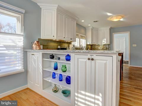 315 Bay Front Dr, Pasadena, MD 21122 photo 13