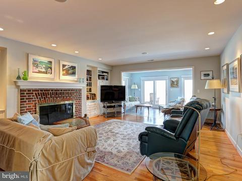 315 Bay Front Dr, Pasadena, MD 21122 photo 7