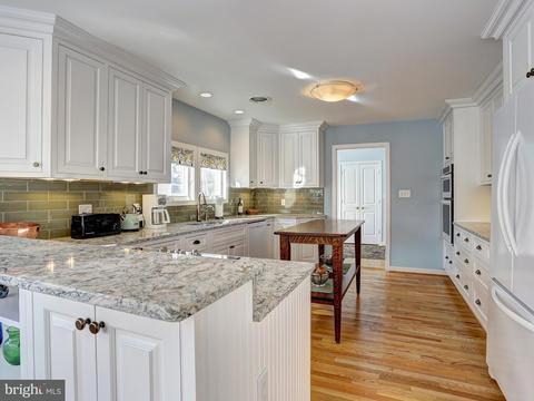 315 Bay Front Dr, Pasadena, MD 21122 photo 12