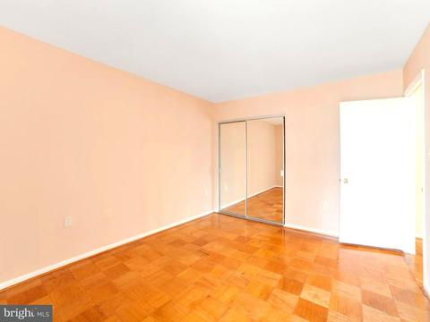 2210 Greenery Ln #202, Silver Spring, MD 20906 photo 23
