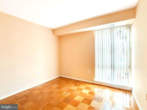 2210 Greenery Ln #202, Silver Spring, MD 20906 photo 19