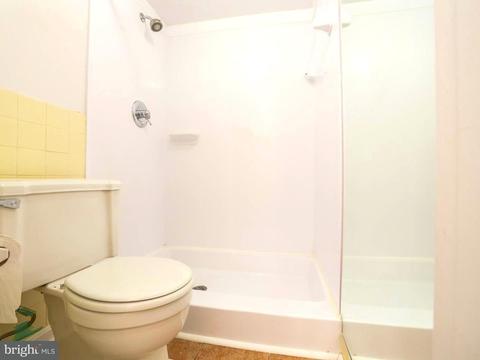 2210 Greenery Ln #202, Silver Spring, MD 20906 photo 29