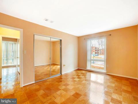 2210 Greenery Ln #202, Silver Spring, MD 20906 photo 27