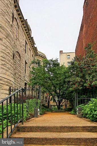 2103 S Street NW #B, Washington, DC 20008 photo 24