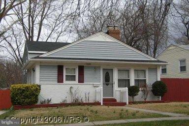 3911 Lantern Dr, Silver Spring, MD 20902 photo 1