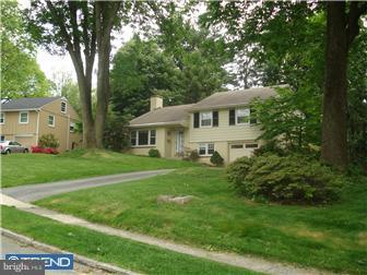 3 Rockland Cir, Wayne, PA 19087 photo 2